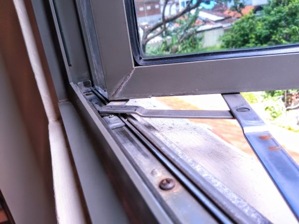 Cost of Hinged Window Replacement in Avon